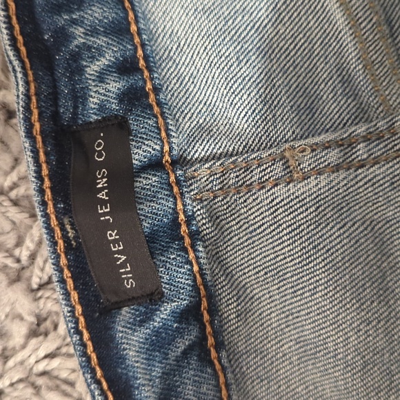 Silver Jeans High Rise Mom Jeans - Picture 7 of 12